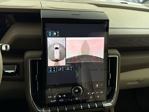 New 2026 GMC Yukon XL Denali AWD/4WD image 19