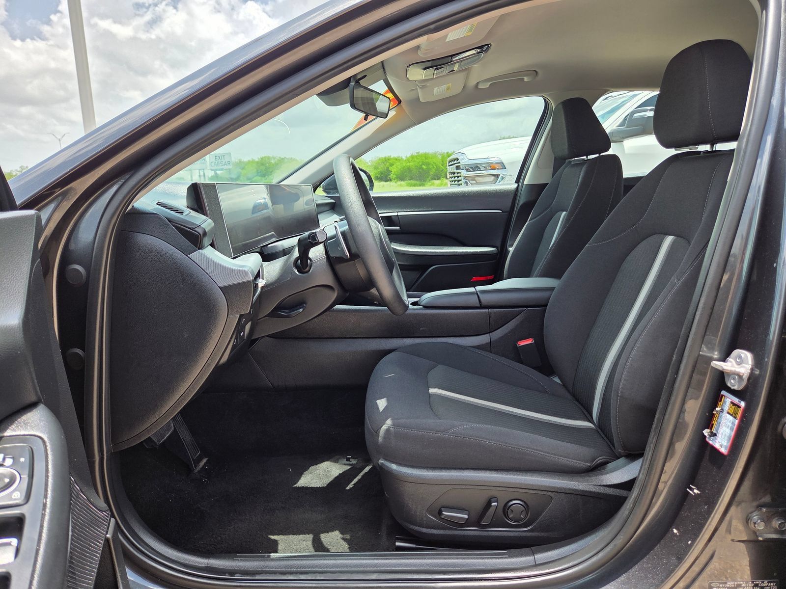 Used 2024 Hyundai Sonata SEL FWD image 12