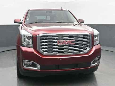 Used 2020 GMC Yukon Denali w/ Denali Ultimate Package AWD/4WD image 8