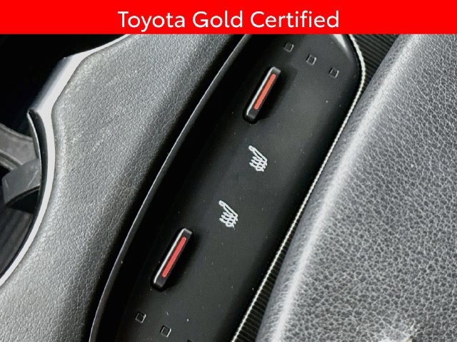 Used 2024 Toyota Venza XLE AWD/4WD image 21