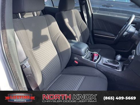 Used 2023 Dodge Charger SXT w/ Cold Weather Package RWD image 11
