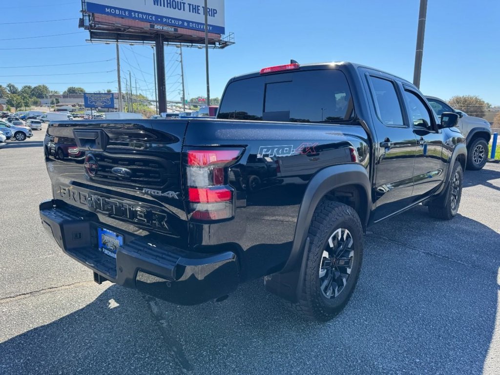 Used 2023 Nissan Frontier PRO-4X w/ Technology Package AWD/4WD image 3