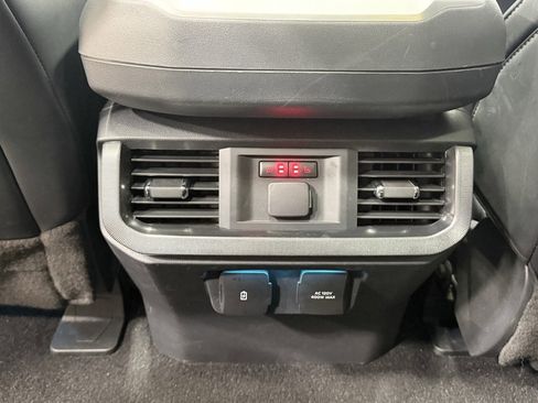 Used 2022 Ford F150 Platinum w/ Equipment Group 701A High image 30