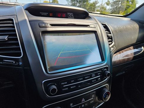 Used 2014 Kia Sorento LX w/ Touring Package (LX) AWD/4WD image 26