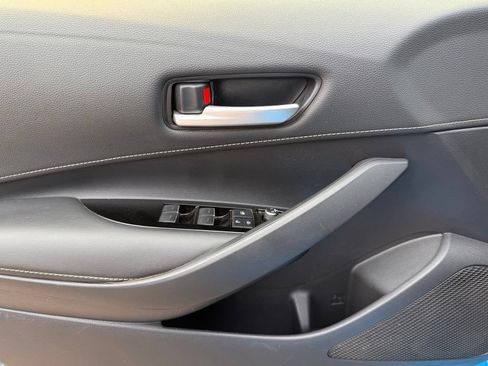 Used 2019 Toyota Corolla SE FWD image 15
