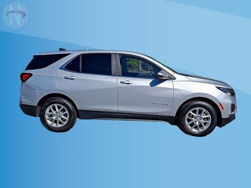 Used 2022 Chevrolet Equinox LT FWD image 9