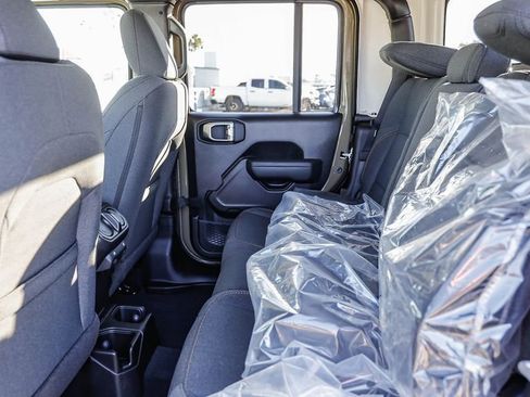 New 2026 Jeep Gladiator Sport image 20