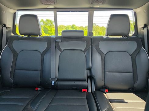 Used 2025 RAM 1500 Laramie w/ Sport Appearance Package AWD/4WD image 31
