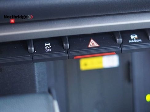 Used 2023 Toyota Tundra Limited image 33