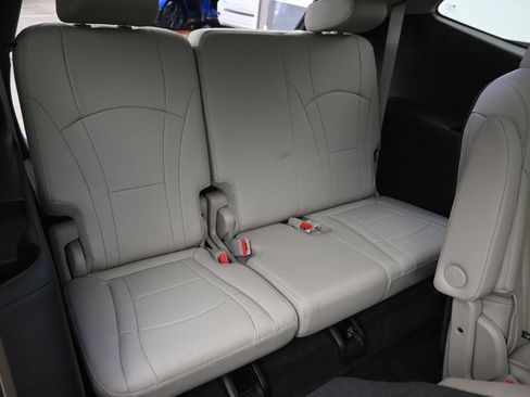 Used 2019 Buick Enclave Premium w/ Experience Buick Package FWD image 11