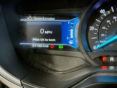 Used 2019 Ford Fusion SE FWD image 16