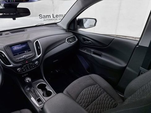 Used 2021 Chevrolet Equinox LT FWD image 22