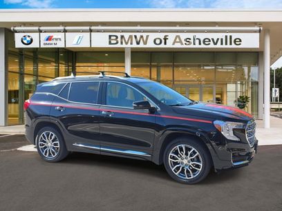 Used 2022 GMC Terrain Denali w/ Denali Premium Package