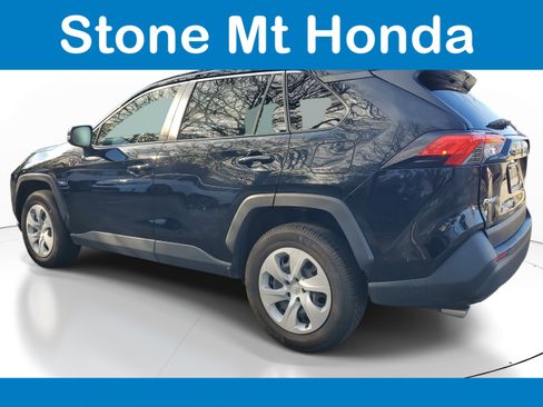 Used 2020 Toyota RAV4 LE image 4