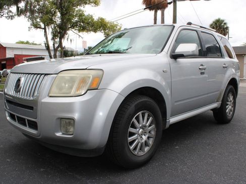 Used 2009 Mercury Mariner Premier FWD image 2
