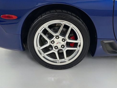 Used 2004 Chevrolet Corvette Z06 w/ Z06 Preferred Equipment Group RWD image 28