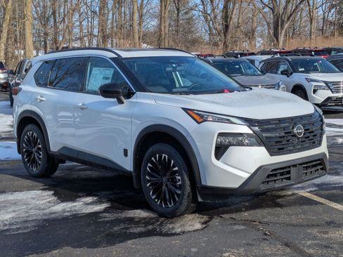 New 2026 Nissan Rogue SV image 6