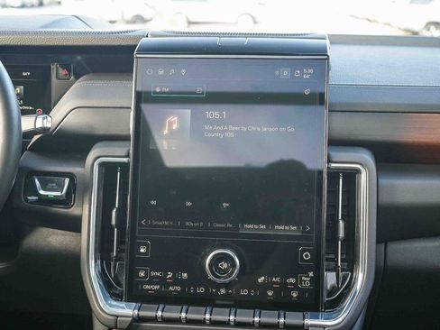 Used 2025 GMC Yukon XL Denali w/ Sun & Power Step Package image 15