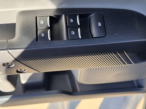 New 2026 Ford Maverick XL image 16