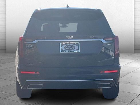 Used 2020 Cadillac XT6 Premium Luxury image 3