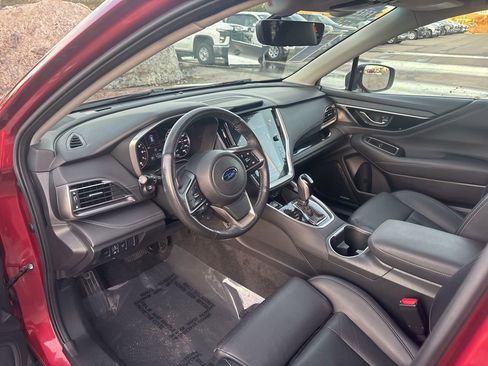 Used 2021 Subaru Outback Limited image 17