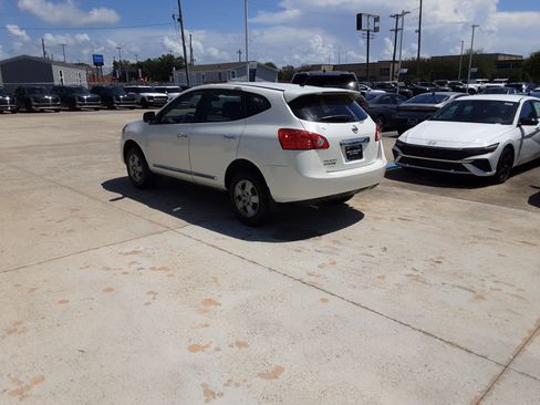 Used 2012 Nissan Rogue S image 5