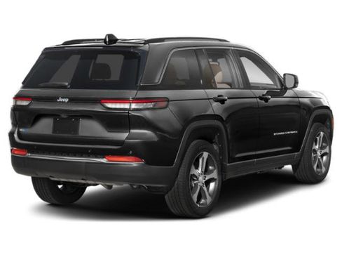 Certified 2024 Jeep Grand Cherokee Summit AWD/4WD image 2