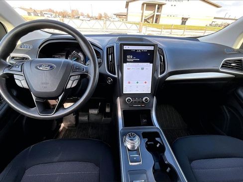 Used 2022 Ford Edge SE w/ Cargo Accessory Package image 12