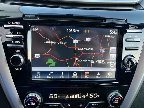 Used 2018 Nissan Murano SV AWD/4WD image 17