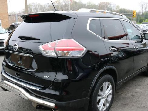 Used 2015 Nissan Rogue SV FWD image 8