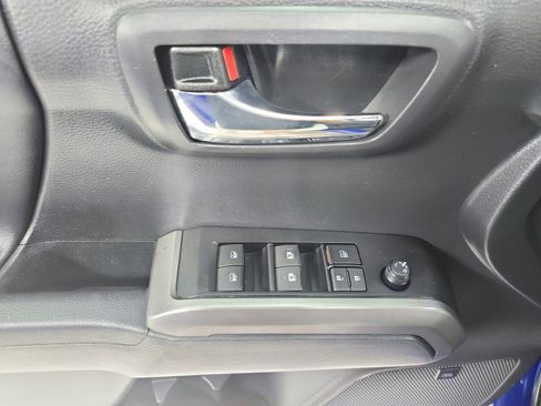 Used 2022 Toyota Tacoma Limited RWD image 32