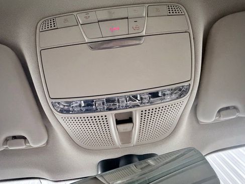 Used 2021 Mercedes-Benz GLC 300 image 22