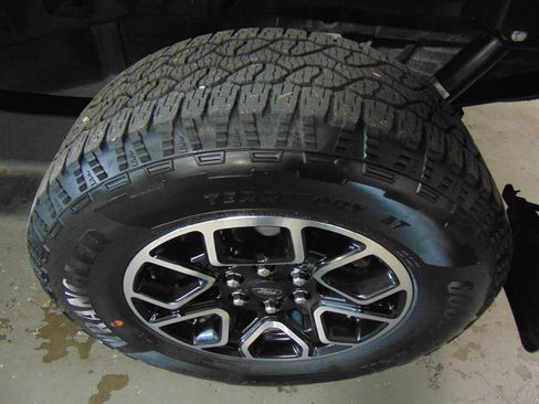 Used 2023 Ford F150 XLT w/ Equipment Group 302A High image 6