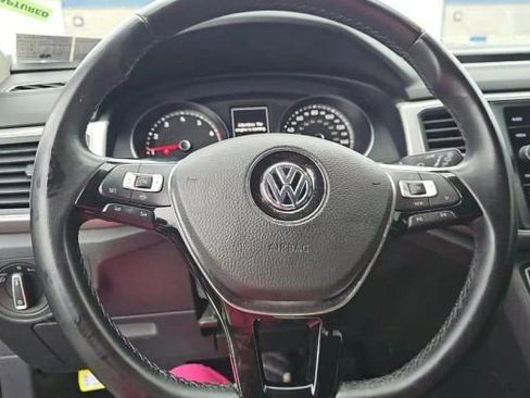 Used 2019 Volkswagen Atlas SE w/ Towing Package AWD/4WD image 10