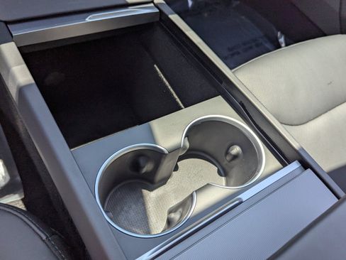 Used 2024 Tesla Model 3 Standard Range RWD image 26