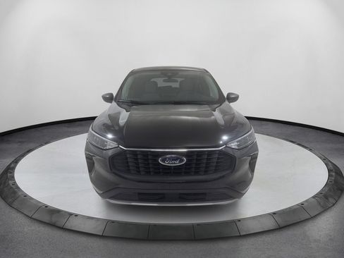 Used 2025 Ford Escape Active AWD/4WD image 2