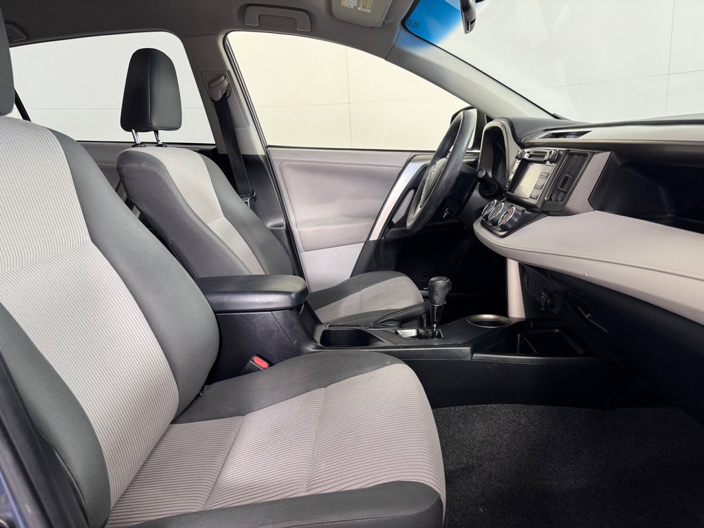 Used 2013 Toyota RAV4 LE FWD image 26