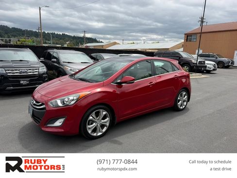 Used 2013 Hyundai Elantra GT w/ Tech Pkg FWD image 1