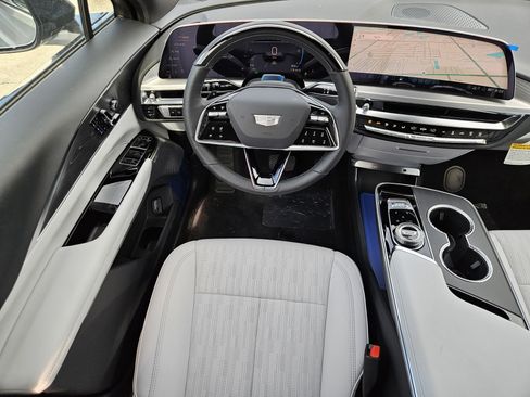 New 2025 Cadillac Lyriq Sport RWD image 16