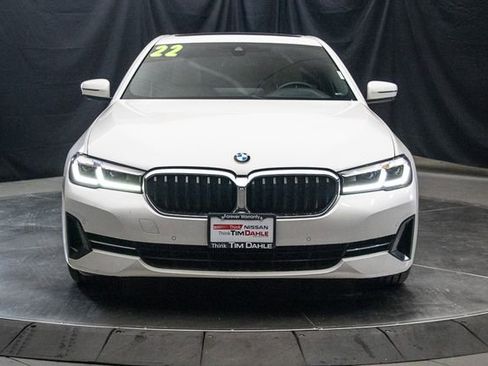 Used 2022 BMW 530i xDrive w/ Premium Package AWD/4WD image 4