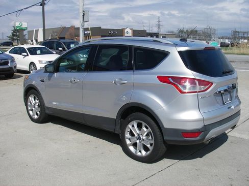 Used 2014 Ford Escape Titanium AWD/4WD image 9