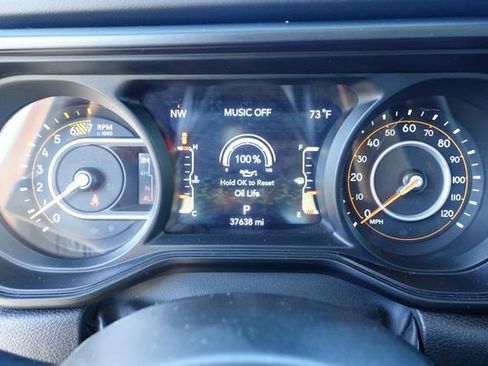 Used 2024 Jeep Wrangler Unlimited Rubicon image 15