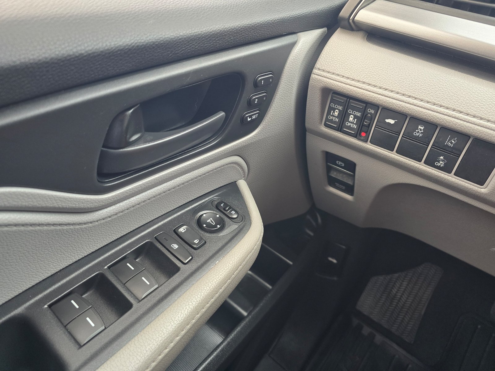 Used 2020 Honda Odyssey EX-L image 22