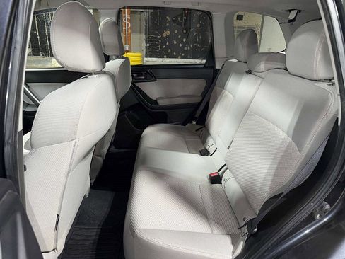 Used 2014 Subaru Forester 2.5i Premium w/ All-Weather Package AWD/4WD image 17