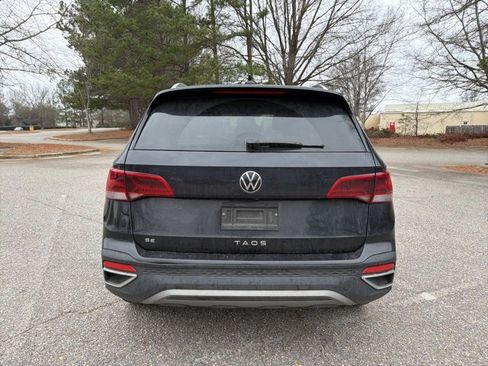 Used 2022 Volkswagen Taos SE image 7