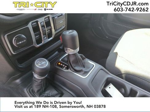 New 2025 Jeep Wrangler Sport S image 27