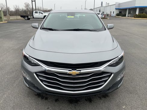 Used 2024 Chevrolet Malibu LT FWD image 3
