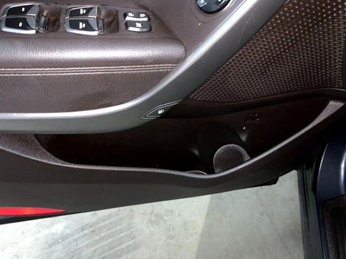 Used 2015 Hyundai Santa Fe Limited image 12