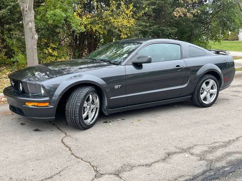 Used 2008 Ford Mustang GT image 3
