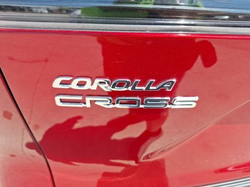 Used 2026 Toyota Corolla Cross LE FWD image 13